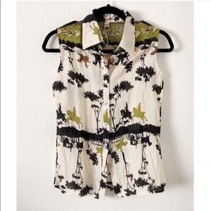Smart House Sleeveless Hunting Top